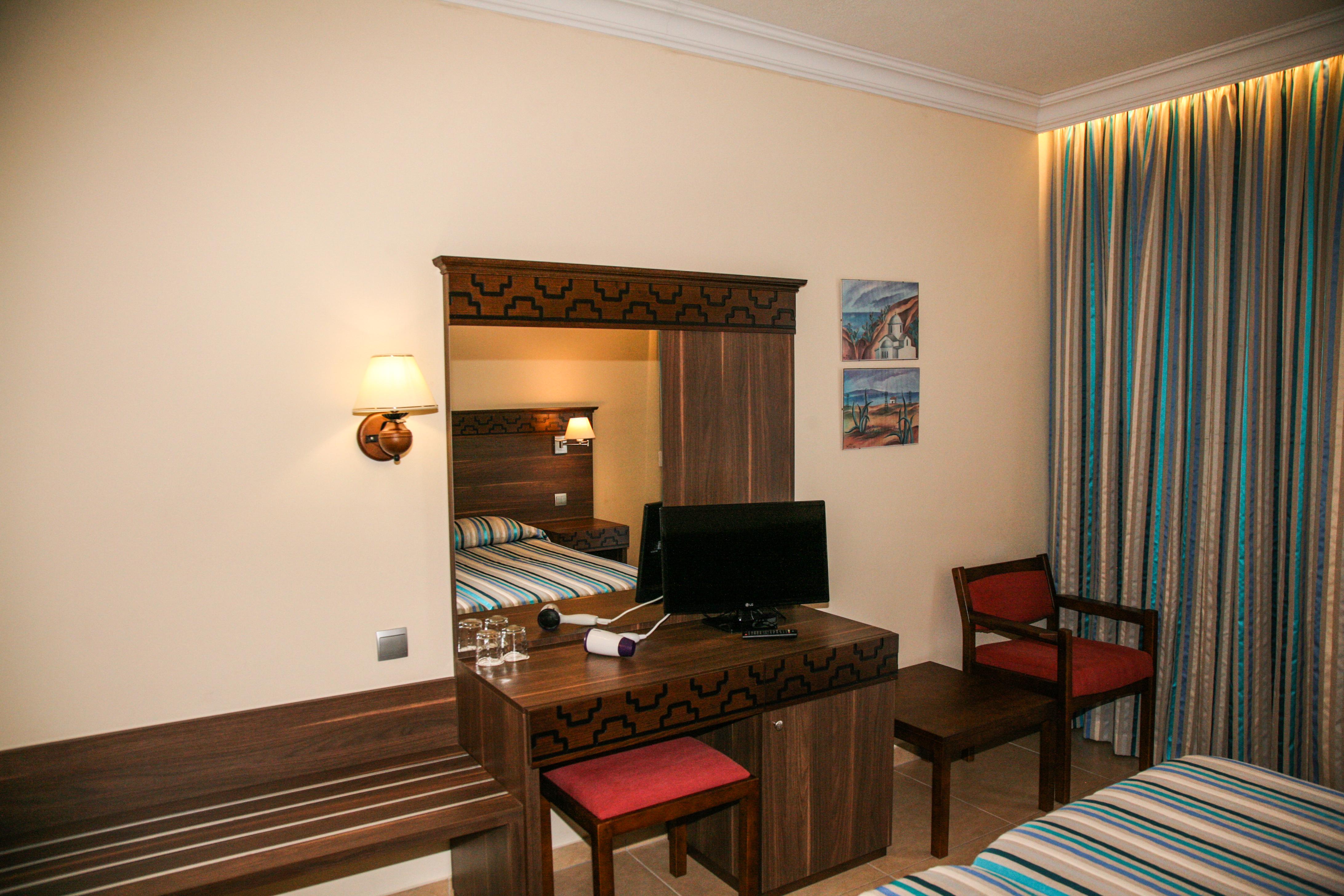 Anais Bay Hotel بروتاراس المظهر الخارجي الصورة
