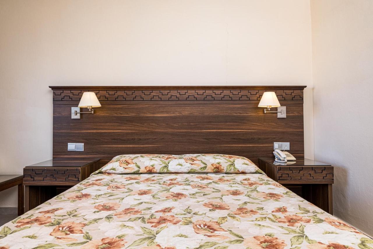 Anais Bay Hotel بروتاراس المظهر الخارجي الصورة